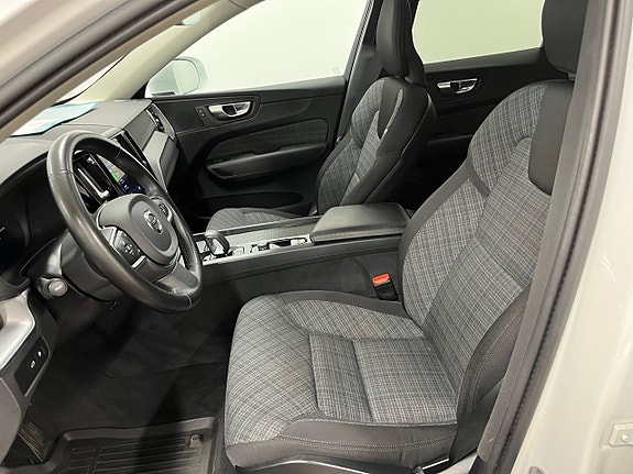 Volvo XC60 10 of 26