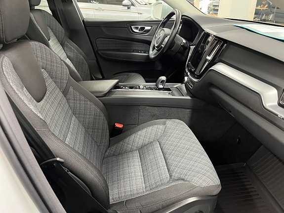 Volvo XC60 21 of 26
