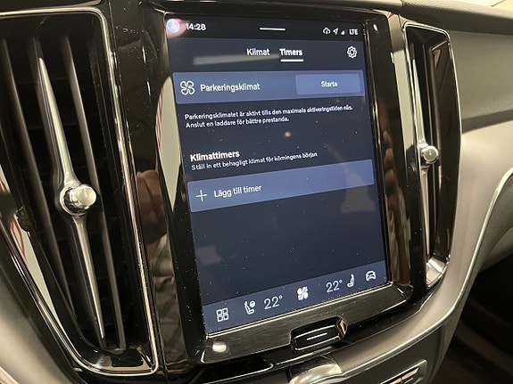 Volvo XC60 16 of 26