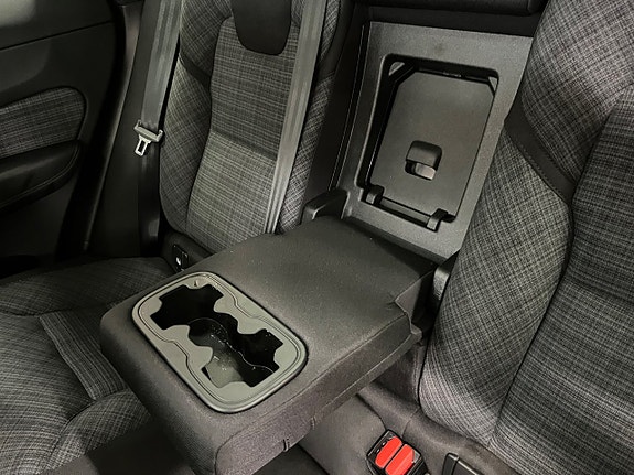 Volvo XC60 22 of 26