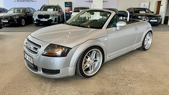 Audi TT 4 of 5