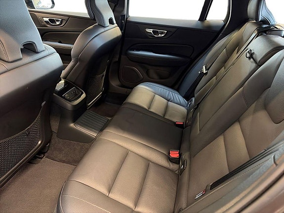 Volvo V60 6 of 12