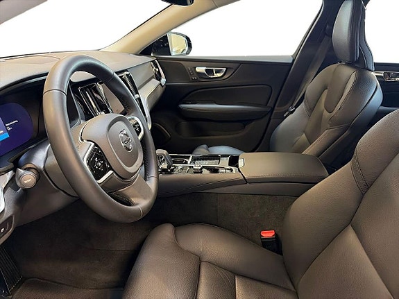 Volvo V60 4 of 12