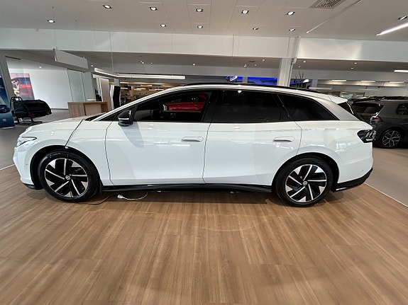 Volkswagen ID.7 4 of 5