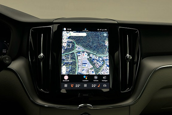 Volvo XC60 8 of 30