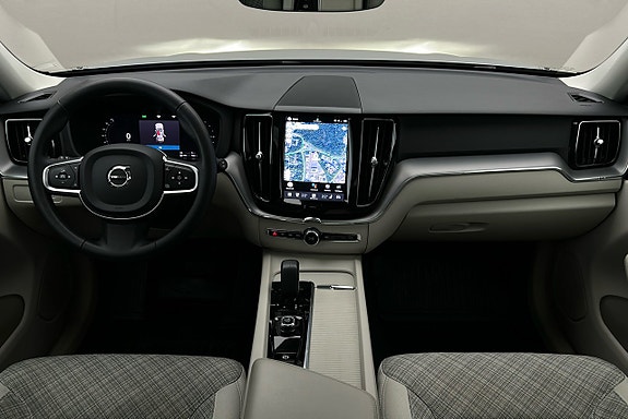 Volvo XC60 6 of 30