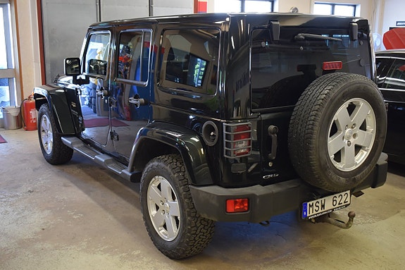 Jeep Wrangler Unlimited 4 of 5