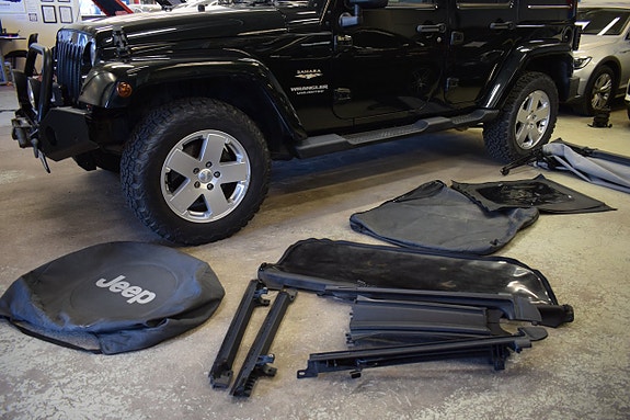 Jeep Wrangler Unlimited 22 of 25