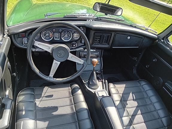 MG MGB 4 of 9