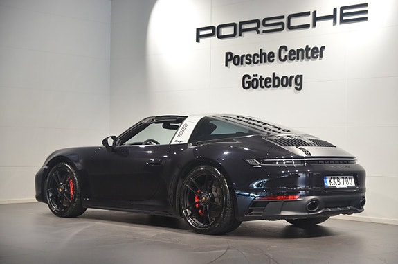 Porsche 911 Targa 4 GTS 5 of 19