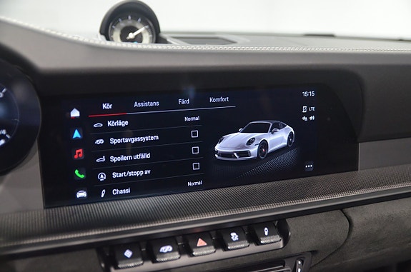 Porsche 911 Targa 4 GTS 15 of 19
