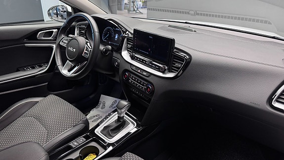 Kia XCeed 7 of 19