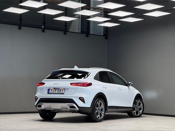 Kia XCeed 2 of 19