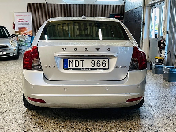 Volvo S40 5 of 5