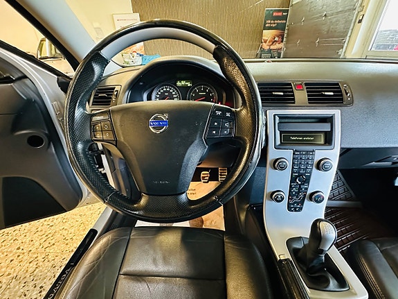 Volvo S40 9 of 21