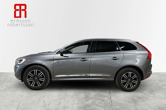 Volvo XC60 2 of 5
