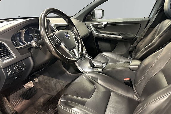 Volvo XC60 5 of 5