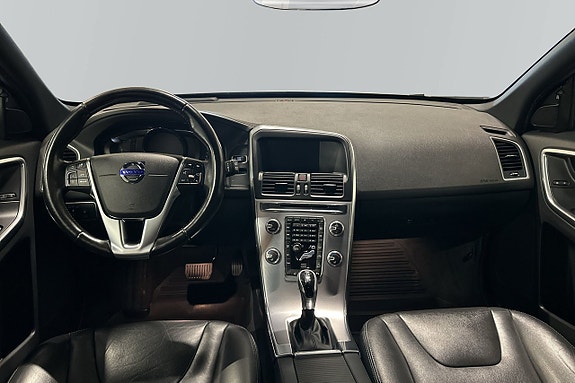 Volvo XC60 4 of 5
