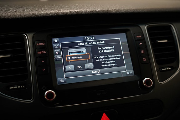 Kia Carens 17 of 21