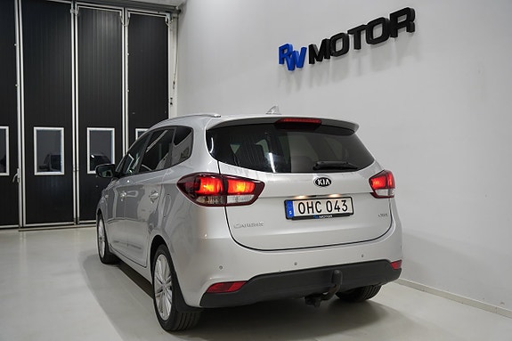 Kia Carens 4 of 5