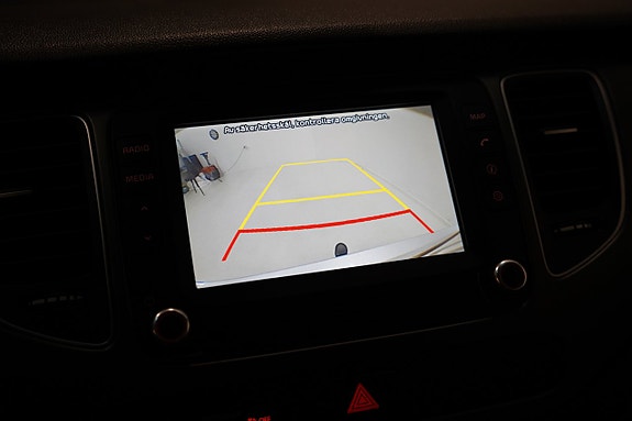 Kia Carens 15 of 21
