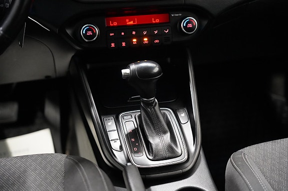 Kia Carens 11 of 21
