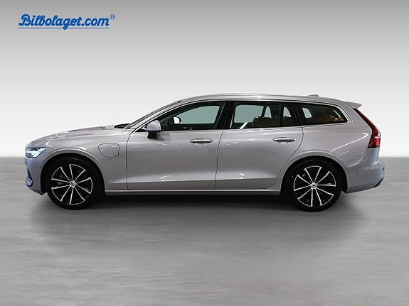 Volvo V60 2 of 5