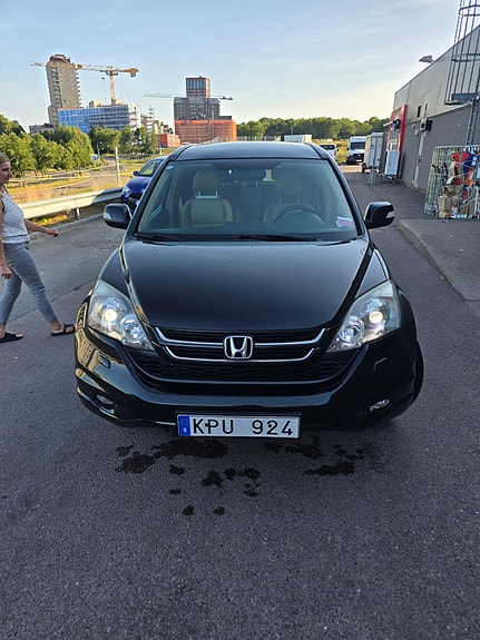 Honda CR-V 2 of 7