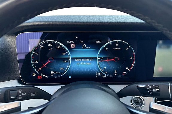 Mercedes-Benz E220 d 8 of 15