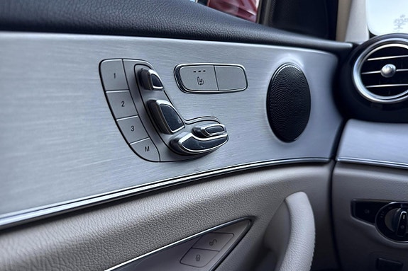 Mercedes-Benz E220 d 15 of 15