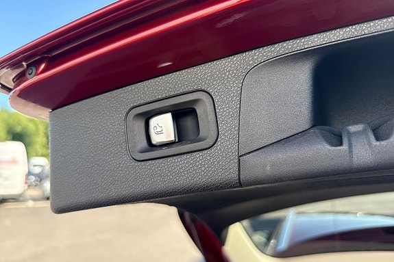 Mercedes-Benz E220 d 13 of 15