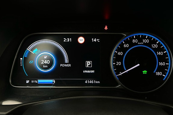 Nissan Leaf 7 of 22
