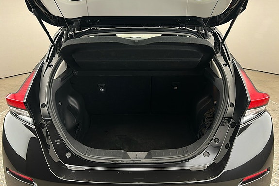 Nissan Leaf 14 of 22