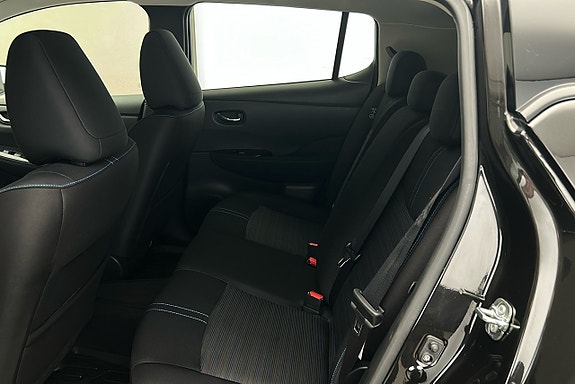 Nissan Leaf 13 of 22