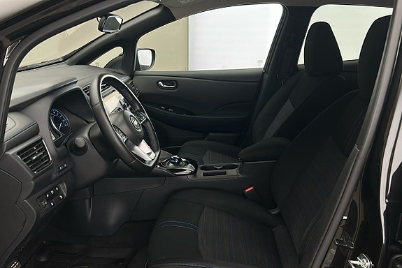 Nissan Leaf 10 of 22