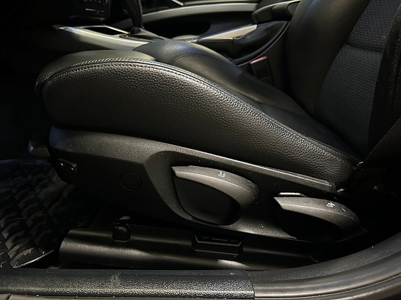BMW 330d 17 of 23