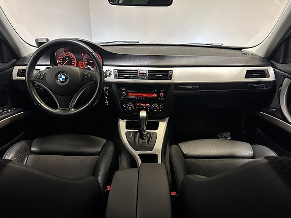 BMW 330d 11 of 23