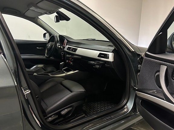 BMW 330d 14 of 23