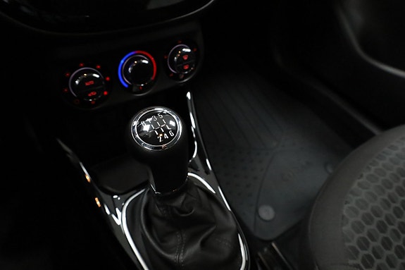 Opel Corsa 17 of 22