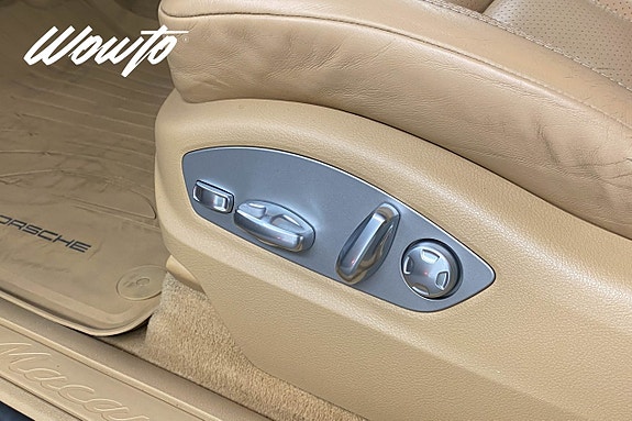 Porsche Macan 10 of 22