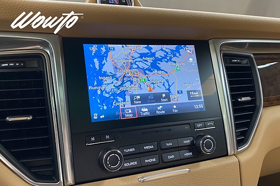 Porsche Macan 17 of 22