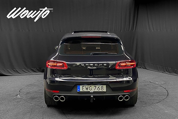 Porsche Macan 6 of 22