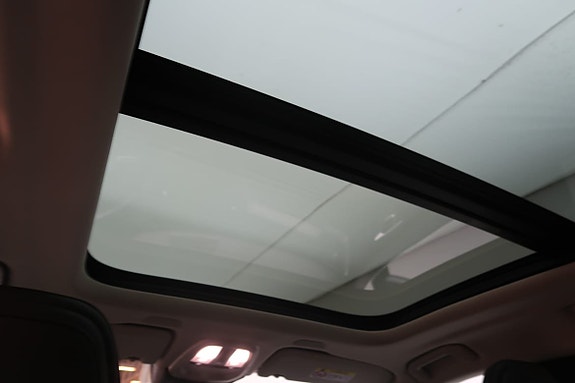 Volvo XC60 8 of 22