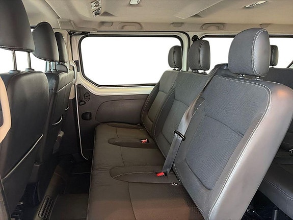 Renault Trafic 9 of 18