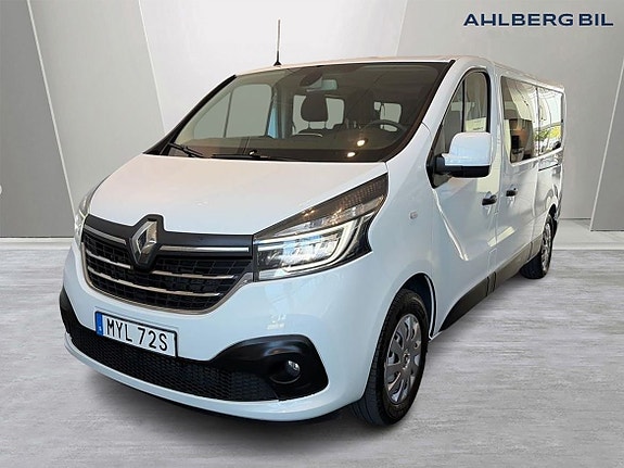 Renault Trafic 13 of 18