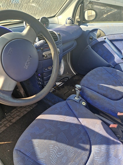 Smart Fortwo 2 of 4