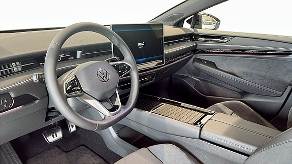 Volkswagen ID.7 8 of 13