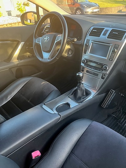 Toyota Avensis 8 of 10