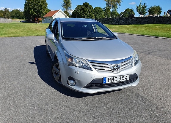 Toyota Avensis 2015