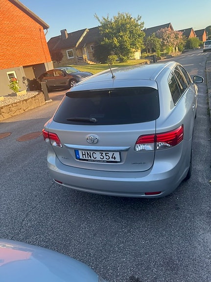 Toyota Avensis 6 of 10